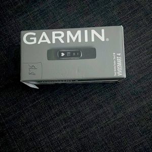 Brand new Garmin vivosmart 4 black